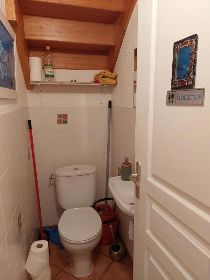 Petit Studio - Chambre Independante Au Calme Ландерно Экстерьер фото